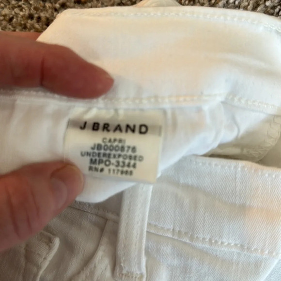 NWOT J Brand Mid Rise Capri, JB000876, Size 28 - Picture 7 of 11